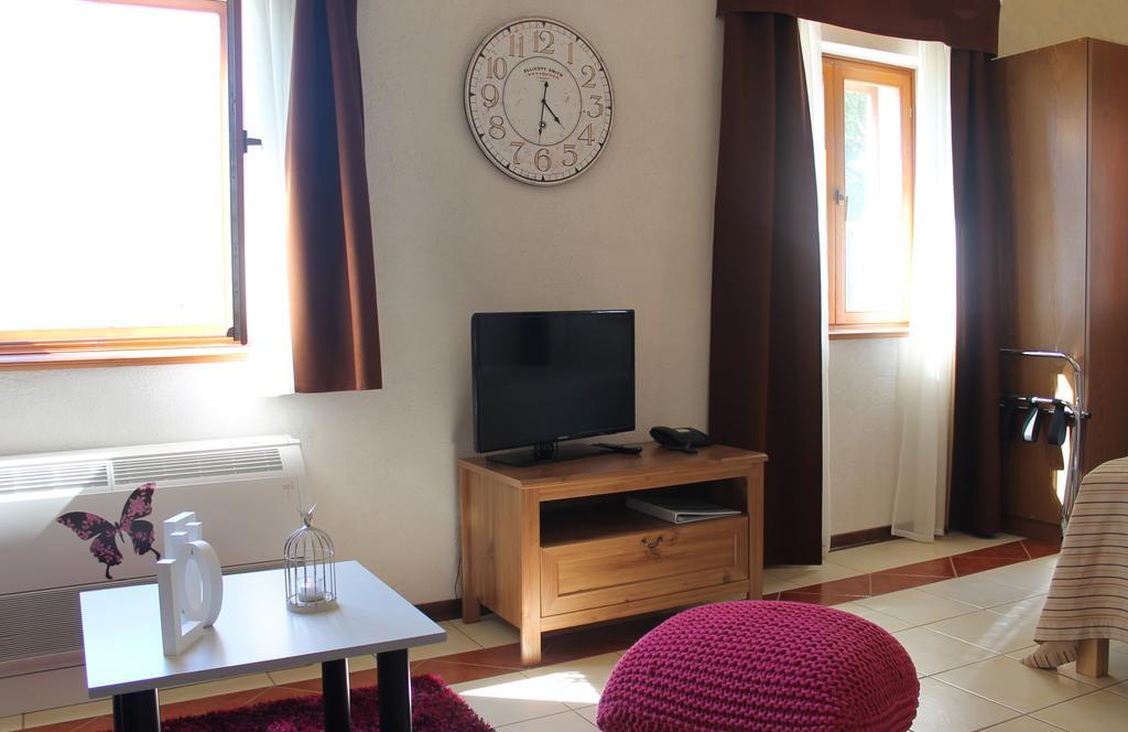 Apartment Kaštel Motovun Buitenkant foto