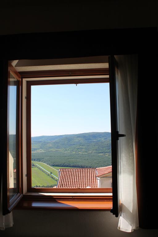 Apartment Kaštel Motovun Buitenkant foto